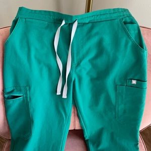 Figs Livingston bootcut scrubs